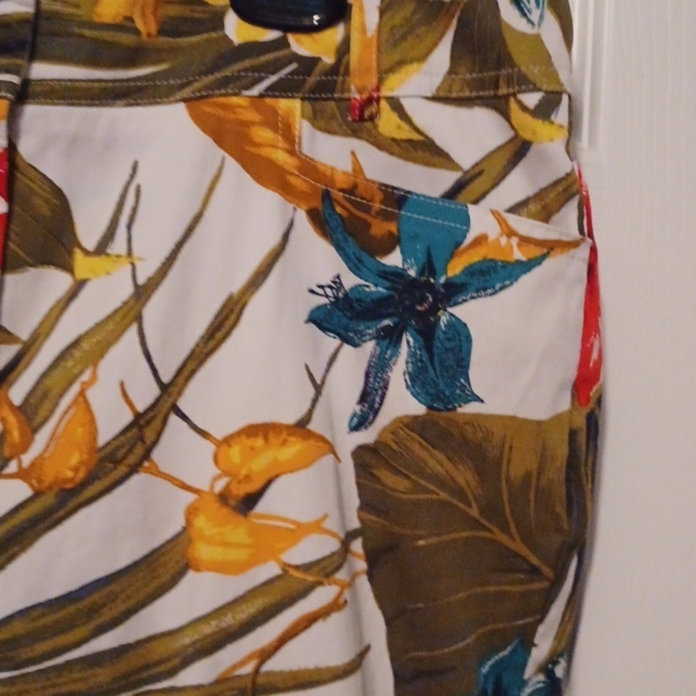-- Cache Multicolor Leaf Print Pants - Picture 5 of 10